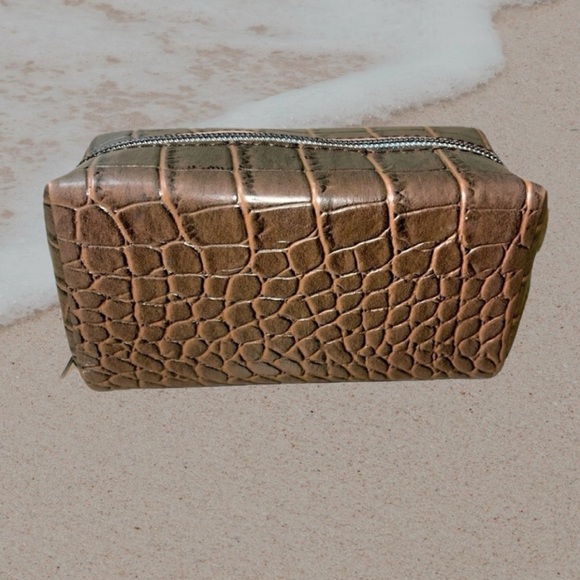 MICHAEL KORS Brown Soft Leather Croc Embossed Sunglasses/Eyeglasses Case Only - Picture 1 of 12